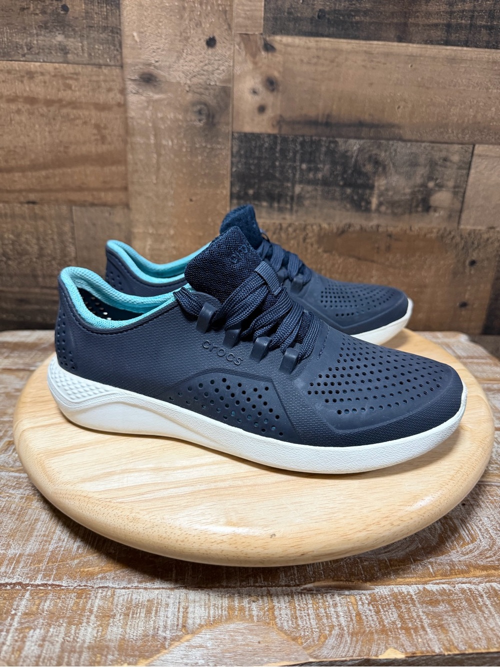 Crocs LiteRide Pacer Women’s 8 Navy Blue White 205234 Lace Up Sneakers
